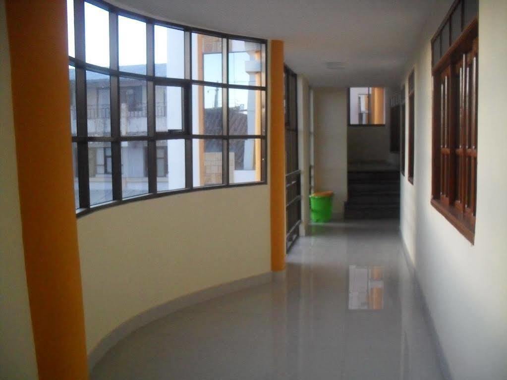 Hostal Corona Blanca 수크레 외부 사진